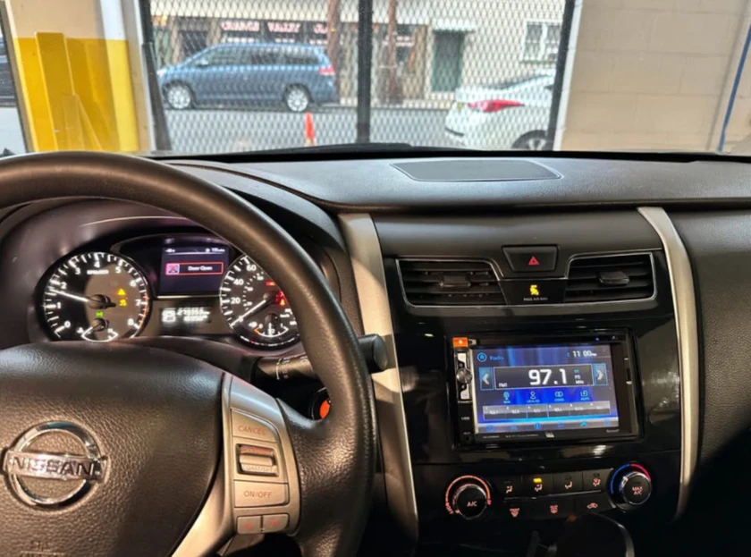 2015 nissan altima • 2.5 s sedan 4d - $1,500 thumbnail 2