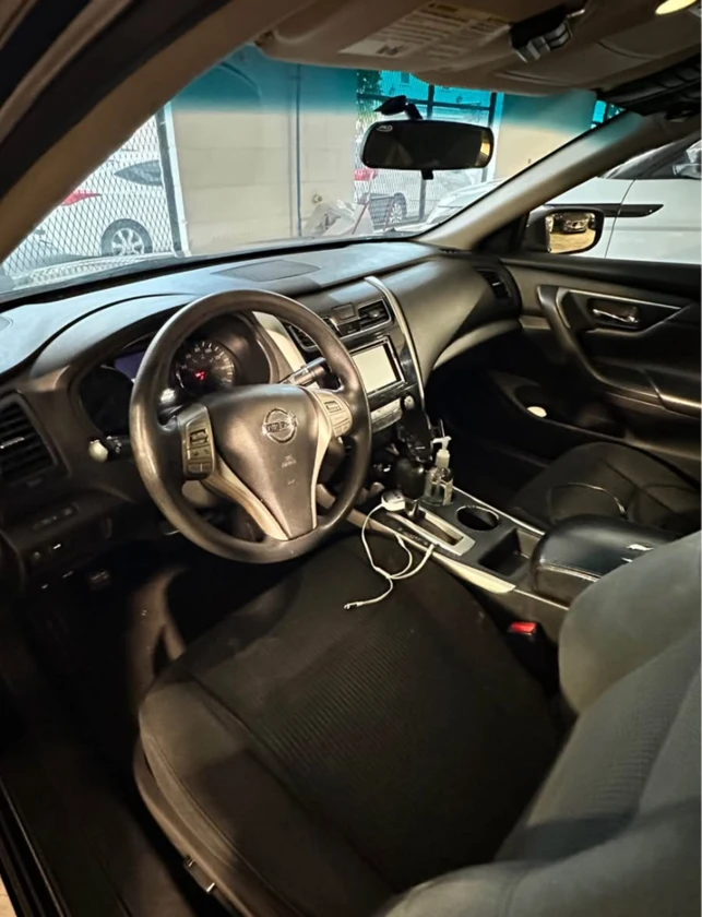 2015 nissan altima • 2.5 s sedan 4d - $1,500 thumbnail 3