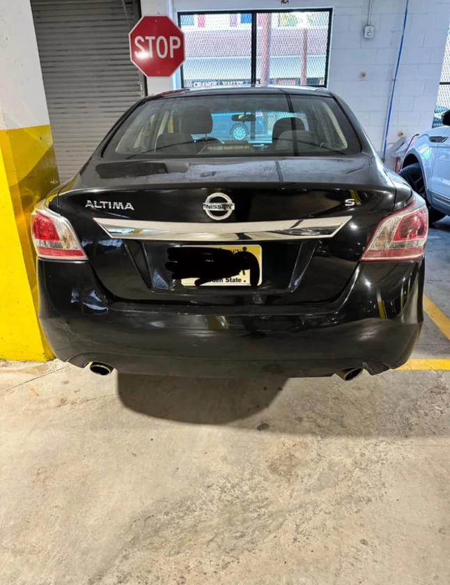 2015 nissan altima • 2.5 s sedan 4d - $1,500 thumbnail 5