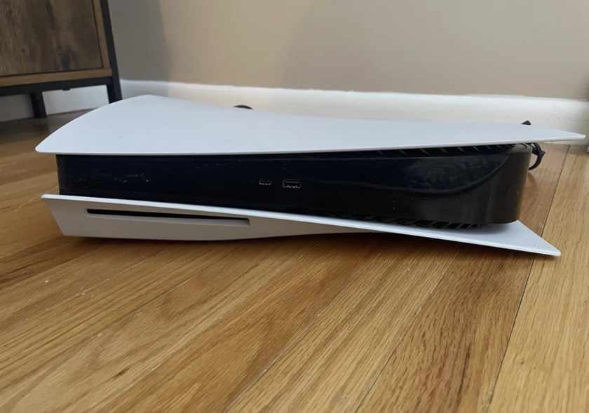 ps5 console - $250 thumbnail 2