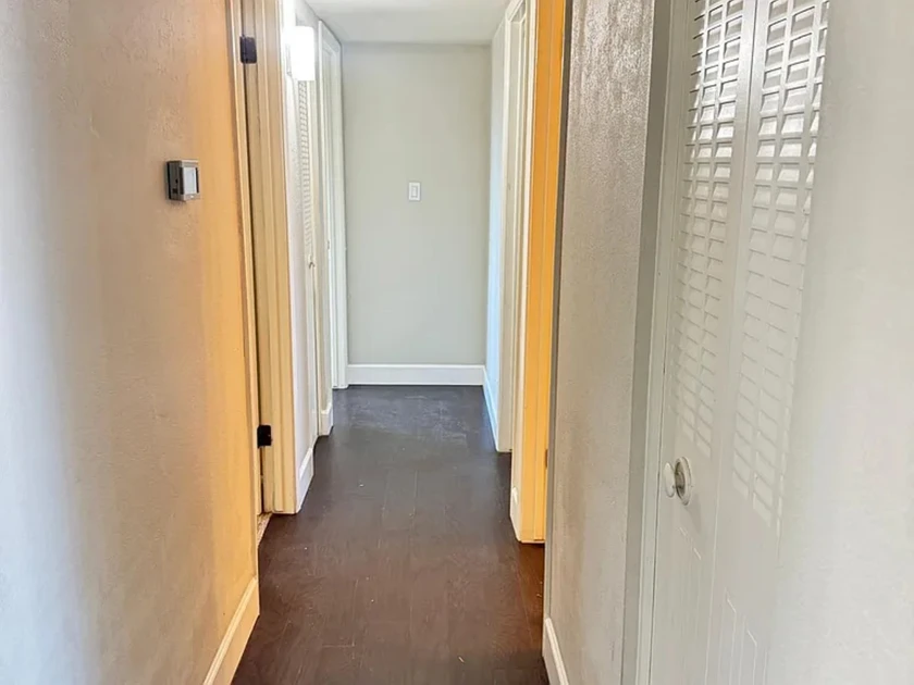 $950 / 1168sqft 3beds 2 baths thumbnail 11