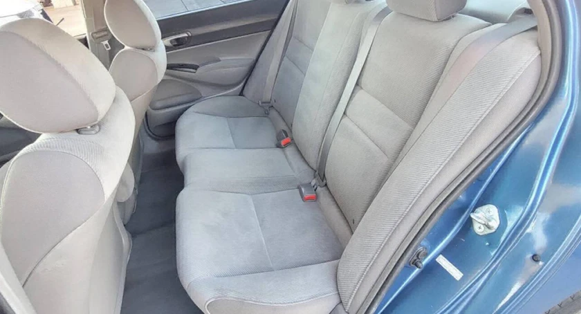 2010 honda thumbnail 8