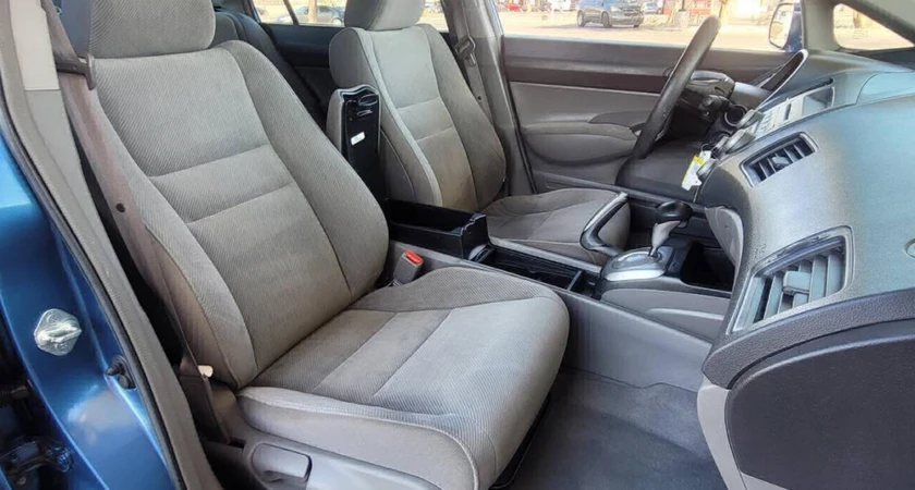 2010 honda thumbnail 9