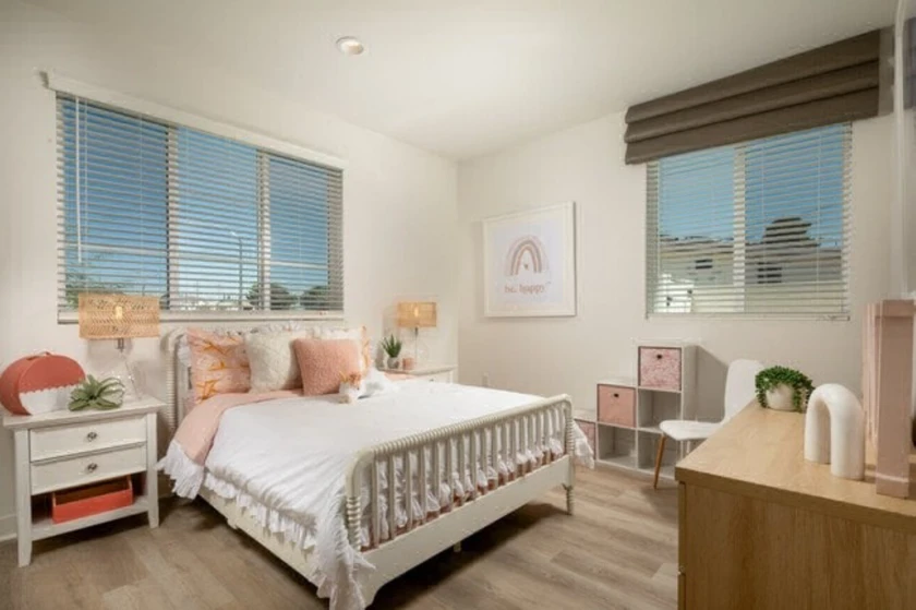 3br - 1800sqft - house for rent in los angeles country ca. vello crossings thumbnail 5