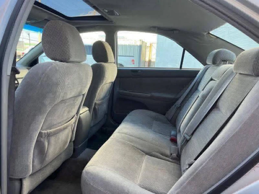 selling 2004 toyota camry le - $2,000 thumbnail 3