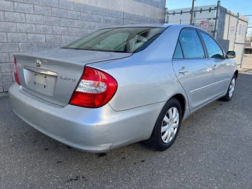 selling 2004 toyota camry le - $2,000 thumbnail 9