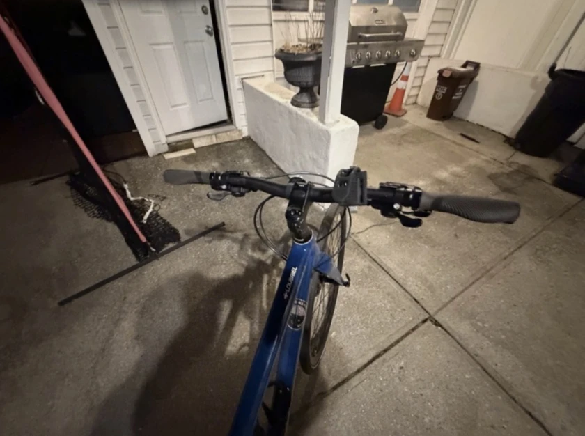 cannondale hybrid bike blue 700cdisc brakes flat bar aluminum frame - $250 thumbnail 4