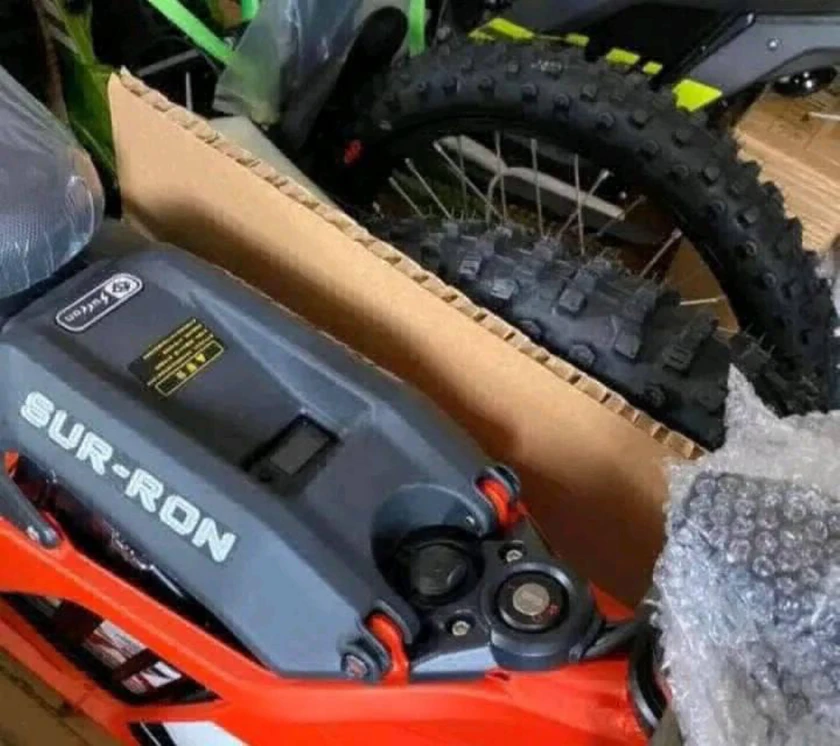 brand new in box 2023 surrons lbx thumbnail 4