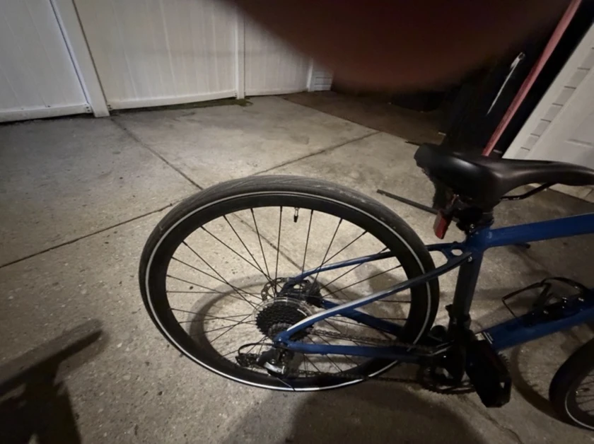 cannondale hybrid bike blue 700cdisc brakes flat bar aluminum frame - $250 thumbnail 5