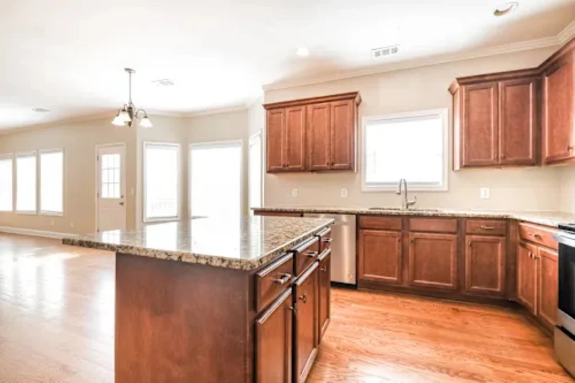 $1,265 / 4br - 3036sqft - spacious 4beds & 2baths house for rent thumbnail 5