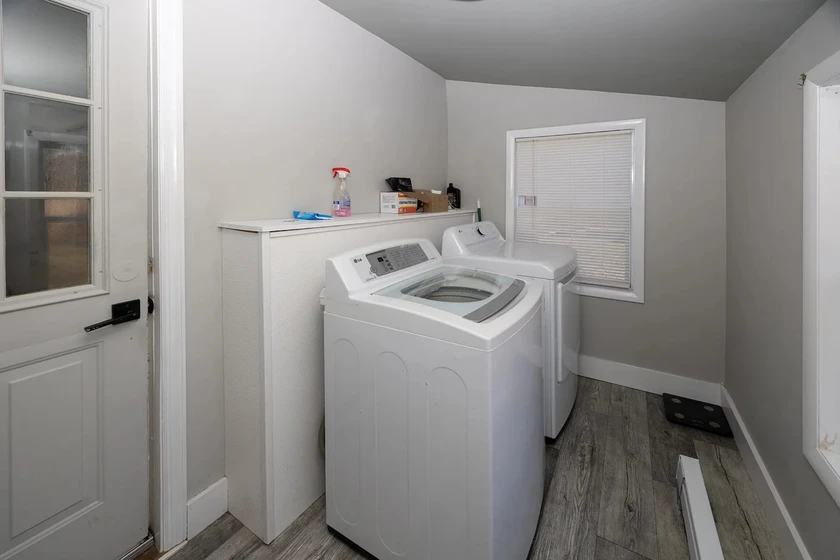 $900 for rent thumbnail 8