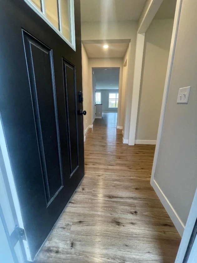 $1,235 spacious 3 br / 1 ba apartment in mid-wilshire selling at $3200 thumbnail 3