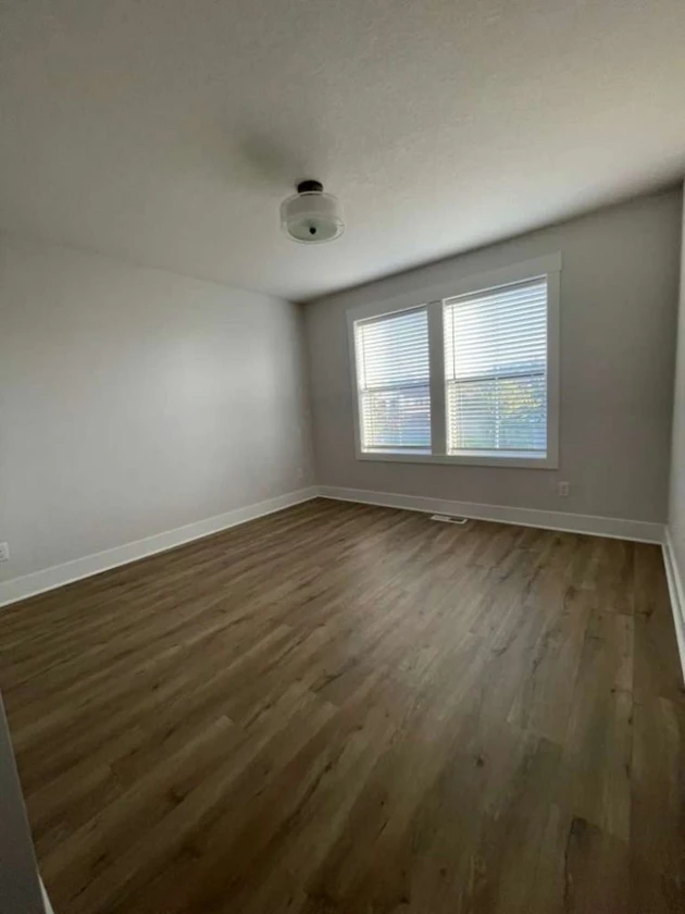 $1,235 spacious 3 br / 1 ba apartment in mid-wilshire selling at $3200 thumbnail 6