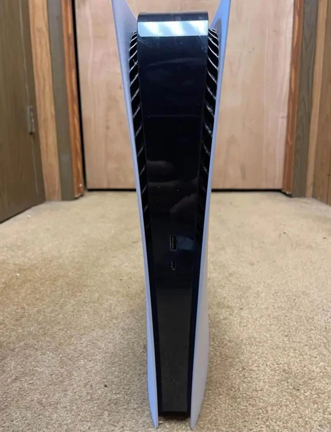 ps5 console - $150 thumbnail 5