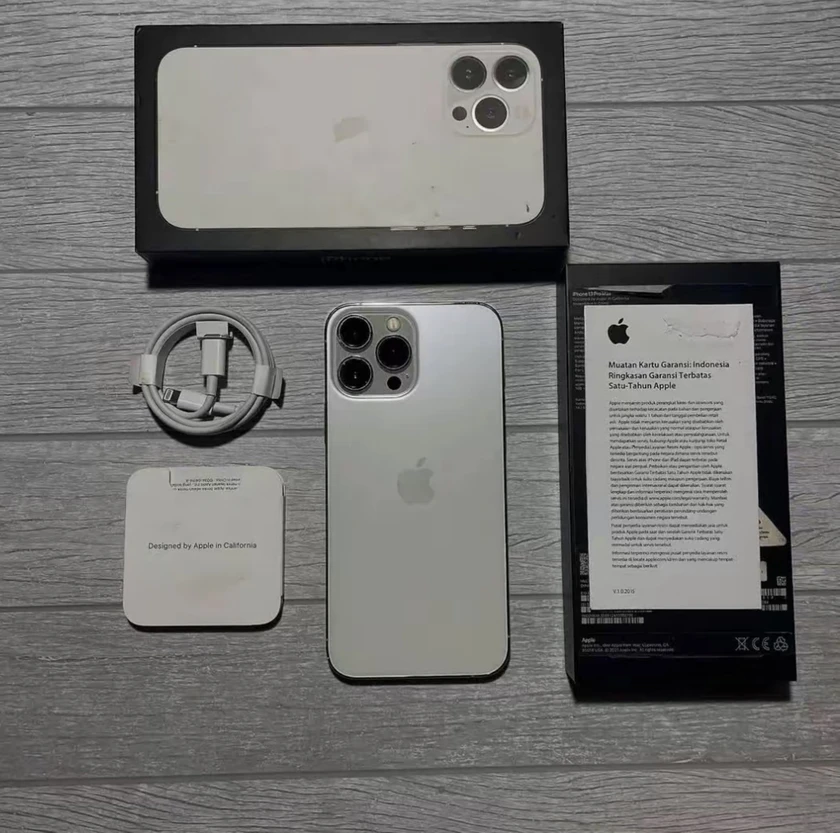 apple iphone 13 pro max – great condition – unlocked / silver / 256gb - $530 thumbnail 3