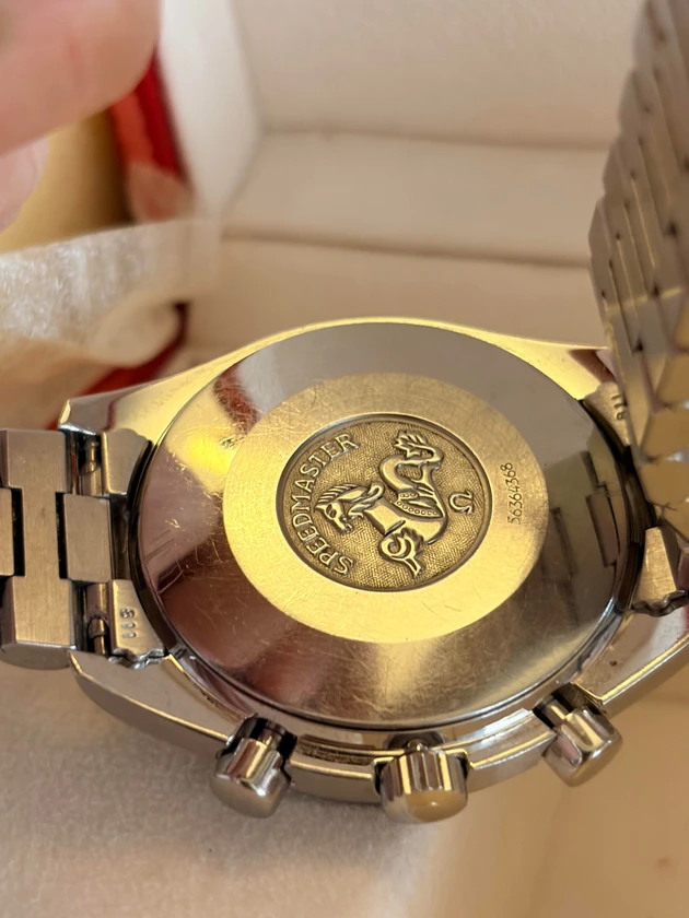 ômega speedmaster reduced 3510.50 complete set. - $2,200 thumbnail 4
