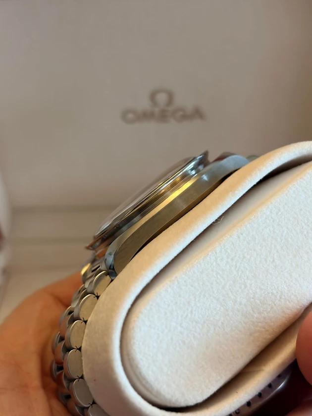 ômega speedmaster reduced 3510.50 complete set. - $2,200 thumbnail 7