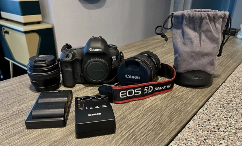 canon eos 5d mark ill dslr cameraprofessional photography kit. - $1,000 thumbnail 9