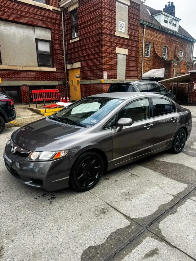 2009 honda accord thumbnail 2