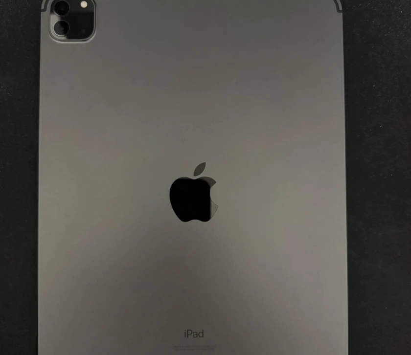 ipad pro 11in wifi + cellular(3rd gen) - $350 thumbnail 3