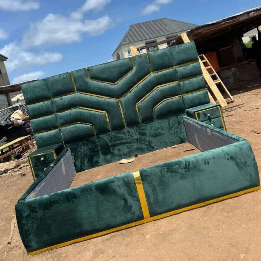 bed stand - $570 thumbnail 4