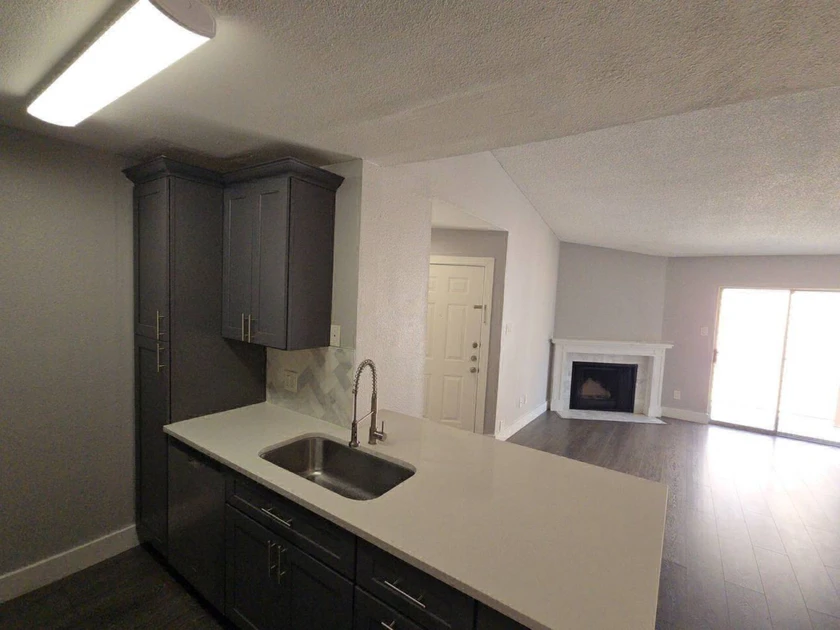 $675 / 648sqft welcome to this 1 bed 1 bath condo thumbnail 2