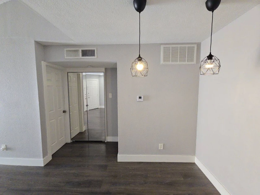 $675 / 648sqft welcome to this 1 bed 1 bath condo thumbnail 3