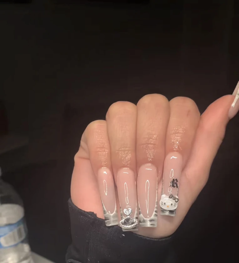 acrylic nails - $50 thumbnail 2