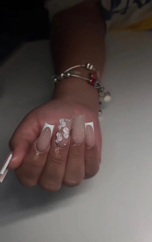 acrylic nails - $50 thumbnail 3