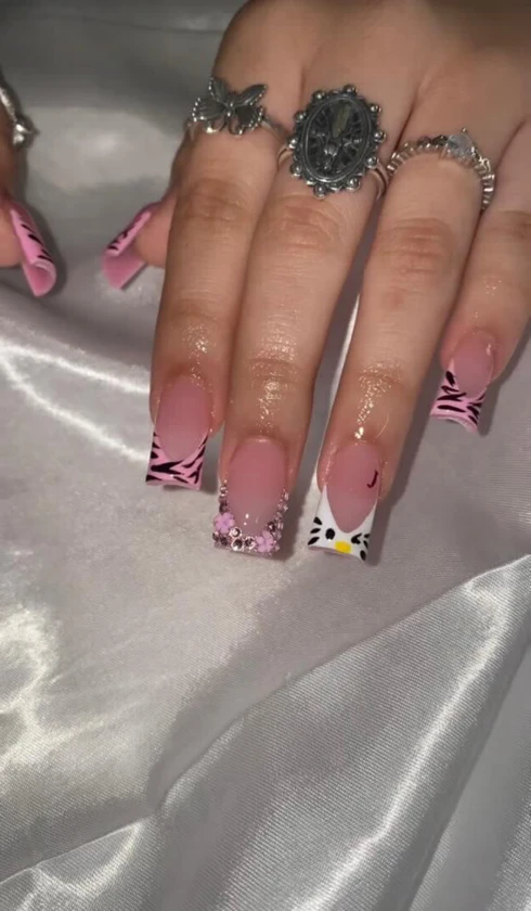 acrylic nails - $50 thumbnail 4