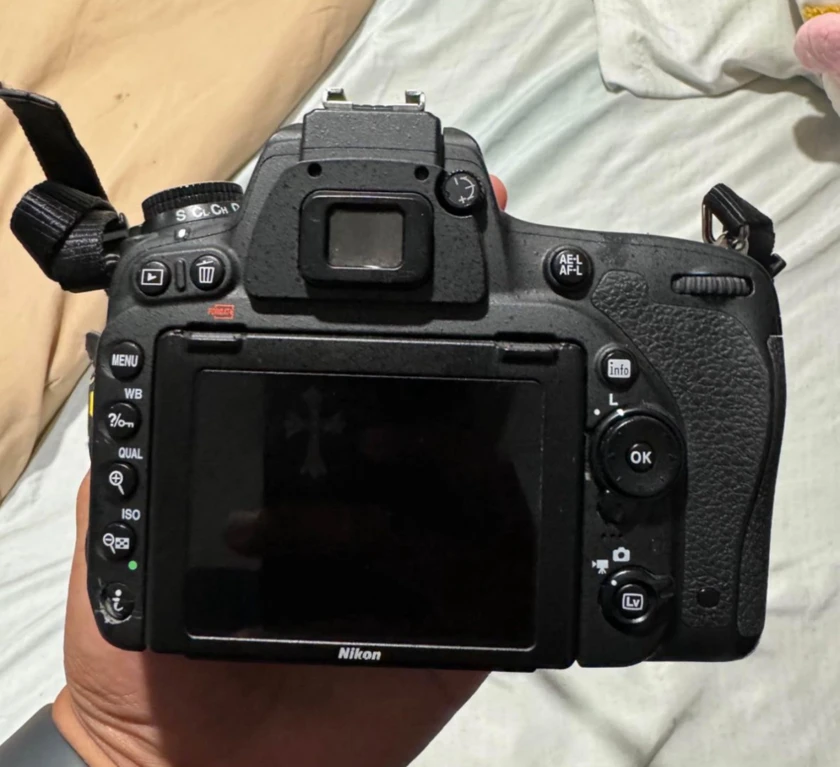 nikon camera - $300 thumbnail 2