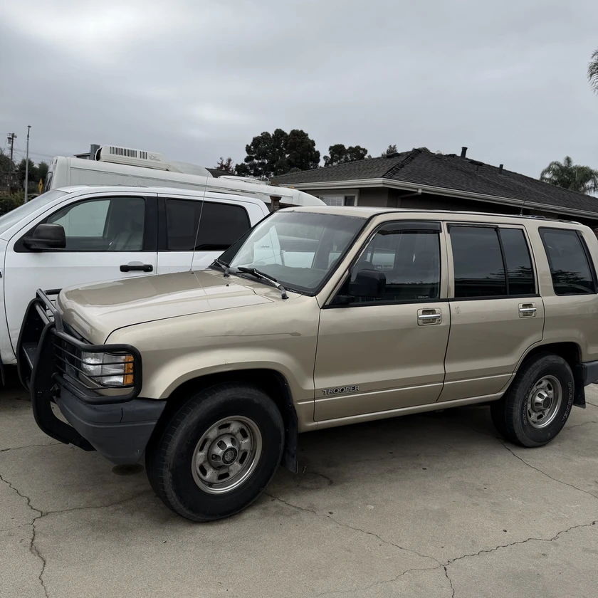 1992 isuzu trooper - $2,500 thumbnail 4