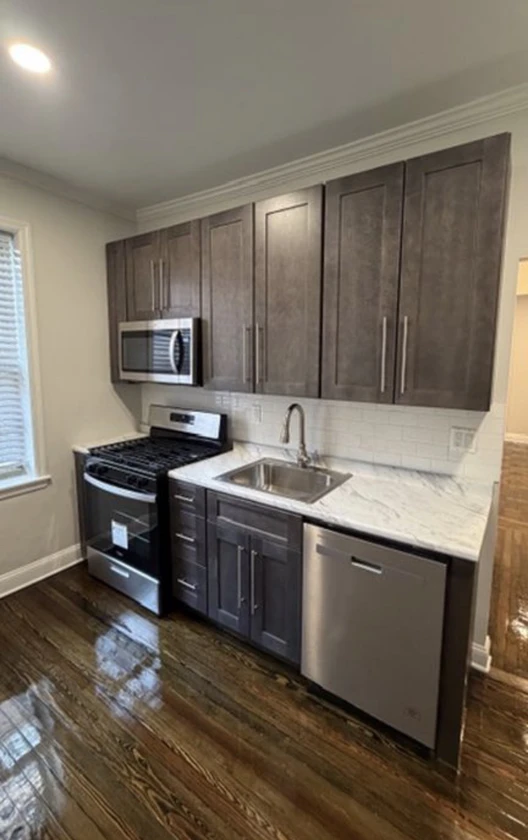 $1,350 / 1br - 1500sqft - flatbush apartments thumbnail 3