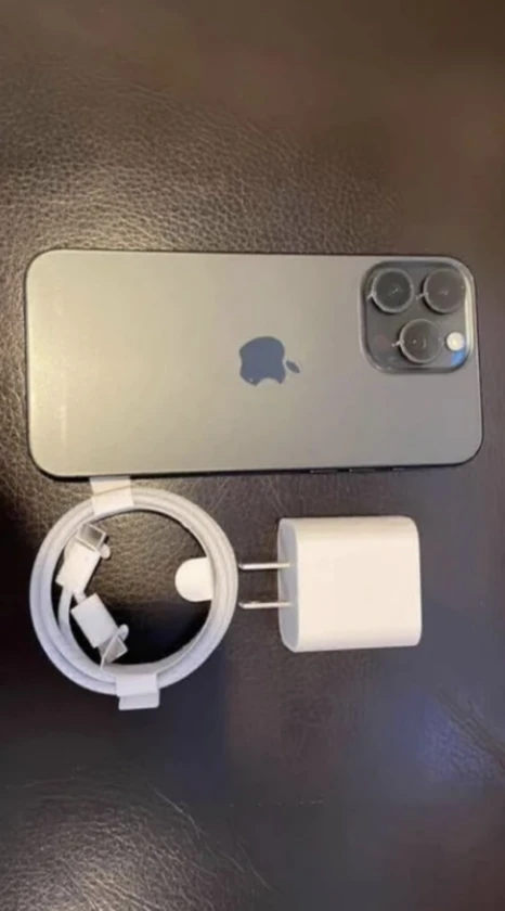 $800-iphone 15 pro - $800 thumbnail 2