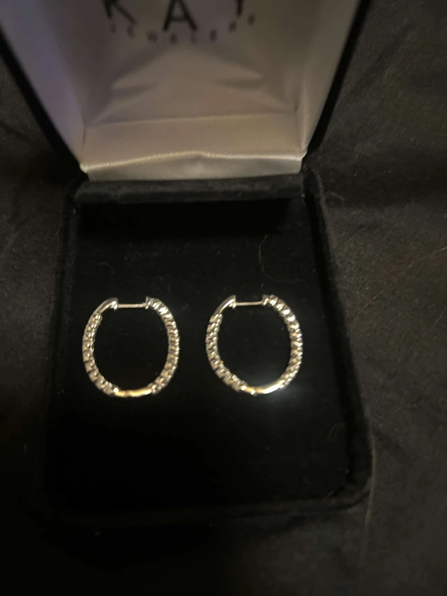 Washer and dryer thumbnail 1