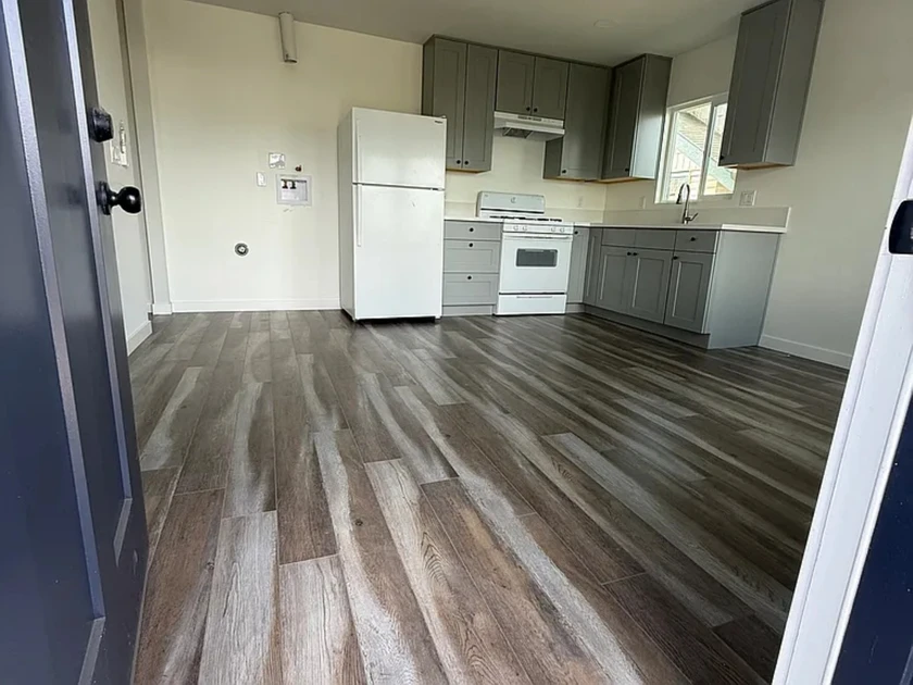 $1,300 / 2br - 800sqft - apartment for rent thumbnail 4
