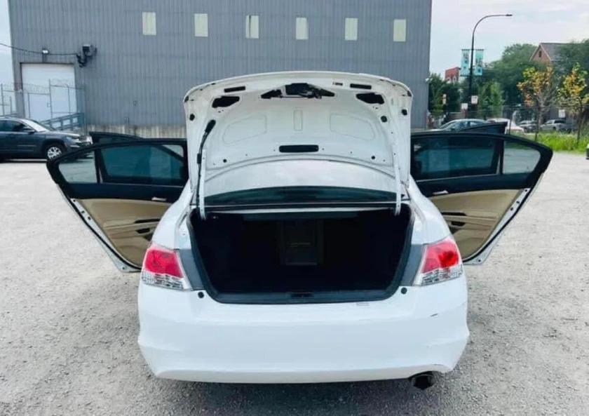 2012 honda accord , low miles , clean title for sale . thumbnail 8