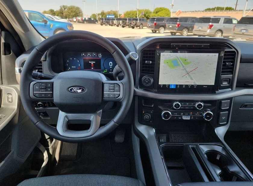 2025 ford f-150 xlt pickup truck. - $1,000 thumbnail 8