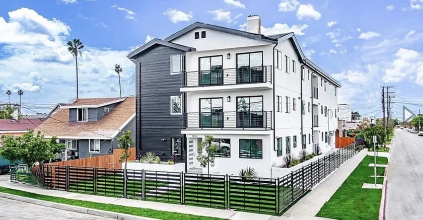 $800 / 1br - 900sqft - room for rent in modern new construction building only $8 thumbnail 5