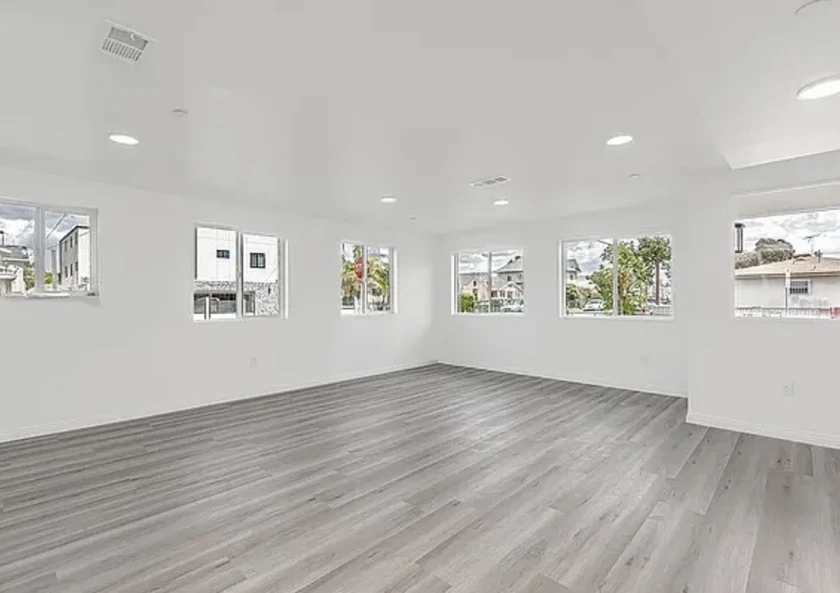 $800 / 1br - 900sqft - room for rent in modern new construction building only $8 thumbnail 6