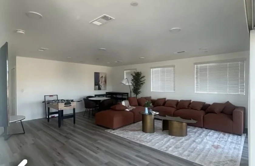 $800 / 1br - 900sqft - room for rent in modern new construction building only $8 thumbnail 4