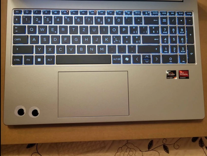 hp laptop 15 - $250 thumbnail 2