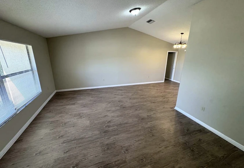 $1,000 / 3br - 1232sqft - beautiful charming 3 beds | 2 baths for rent thumbnail 2
