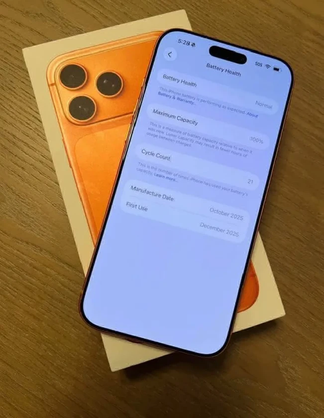 stunning iphone 17 pro max – like new (100% battery health!) - $500 thumbnail 3