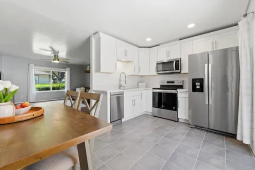 $1,200 / 900sqft 2bed 1bath house available for rent at:10117 carefree dr, sant thumbnail 4