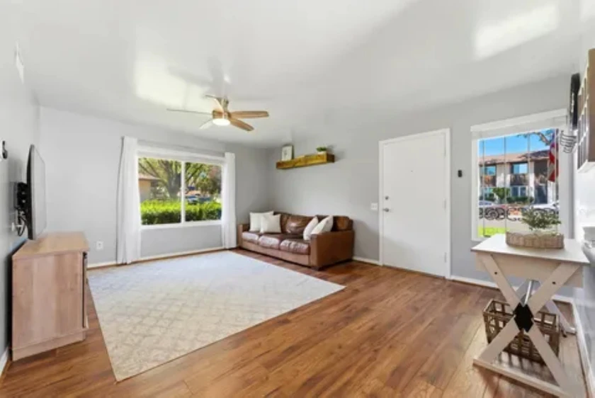 $1,200 / 900sqft 2bed 1bath house available for rent at:10117 carefree dr, sant thumbnail 6