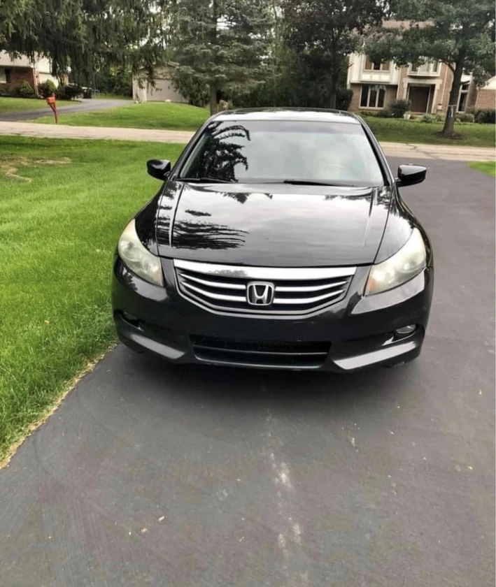 2011 honda accord - $1,500 thumbnail 5
