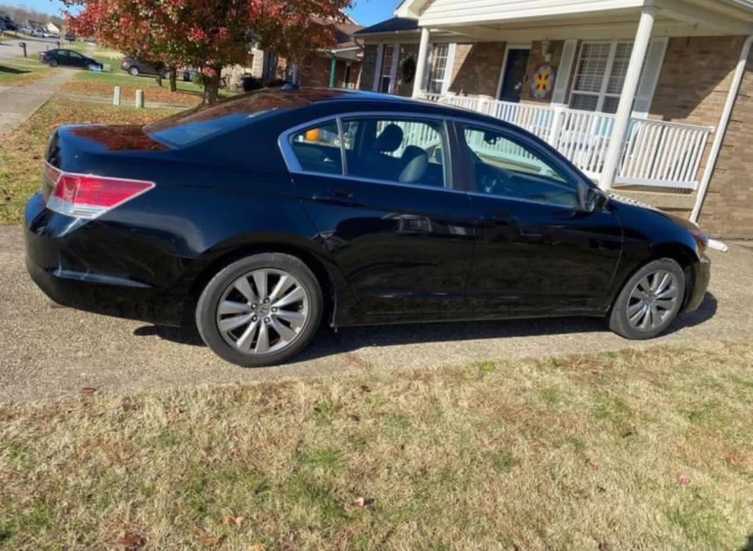 2012 honda accord thumbnail 7