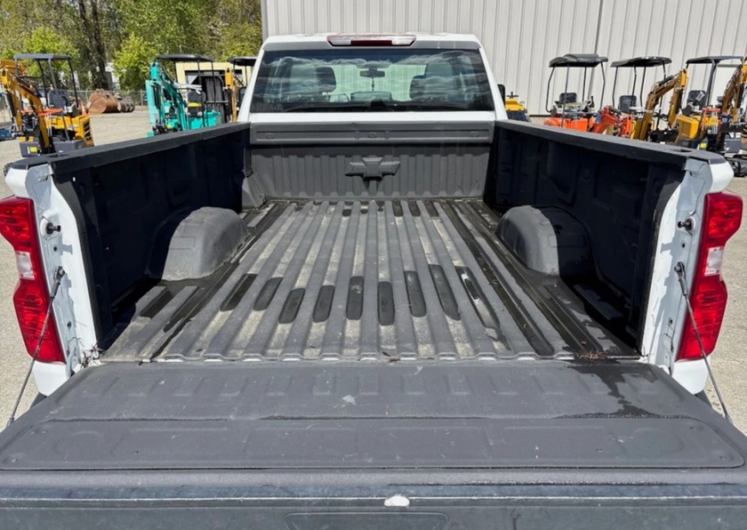 2021 chevrolet silverado 2500 hd thumbnail 4
