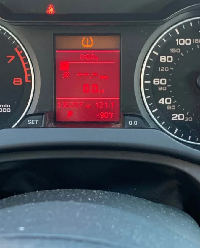 2012 audi a4 2.0t quattro premium sedan - $3,100 thumbnail 10